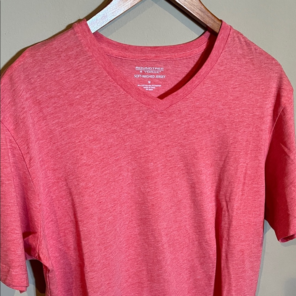 Roundtree & Yorke Men's Coral Short Sleeve Tee